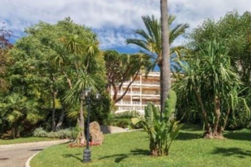 Residence De Luxe Sun Paradis, Studio Terrasse, Vue Mer Piscine Cannes Exterior photo